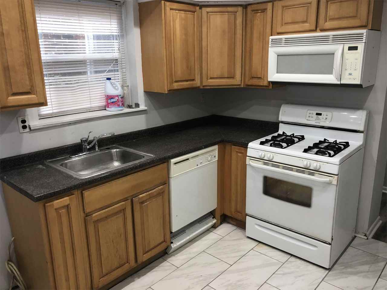 138 E Rittenhouse St #1 - Photo 2 of 11