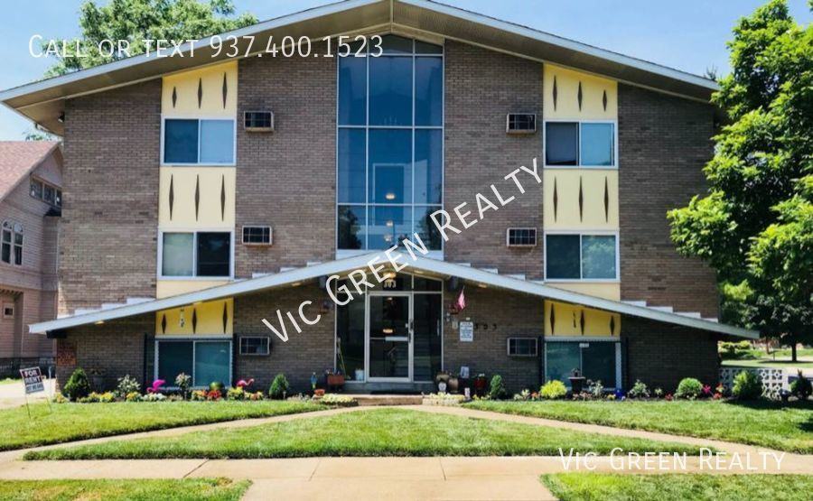 303 Superior Ave #28