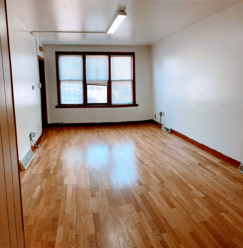 2934 S Keeley St #1 - Photo 2 of 11