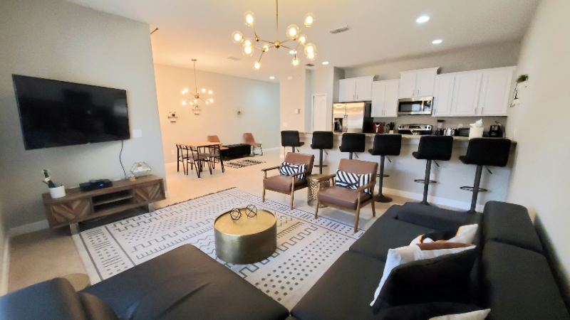 8955 Bismarck Palm Rd - Photo 2 of 17