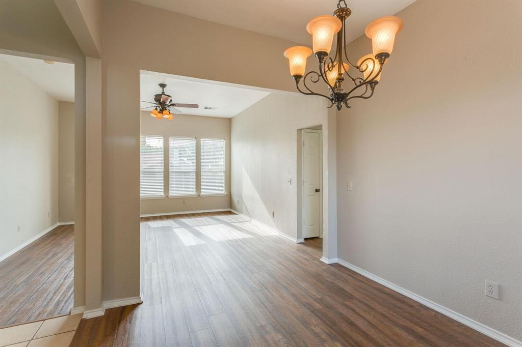 110 Windy Knoll Ln - Photo 3 of 24