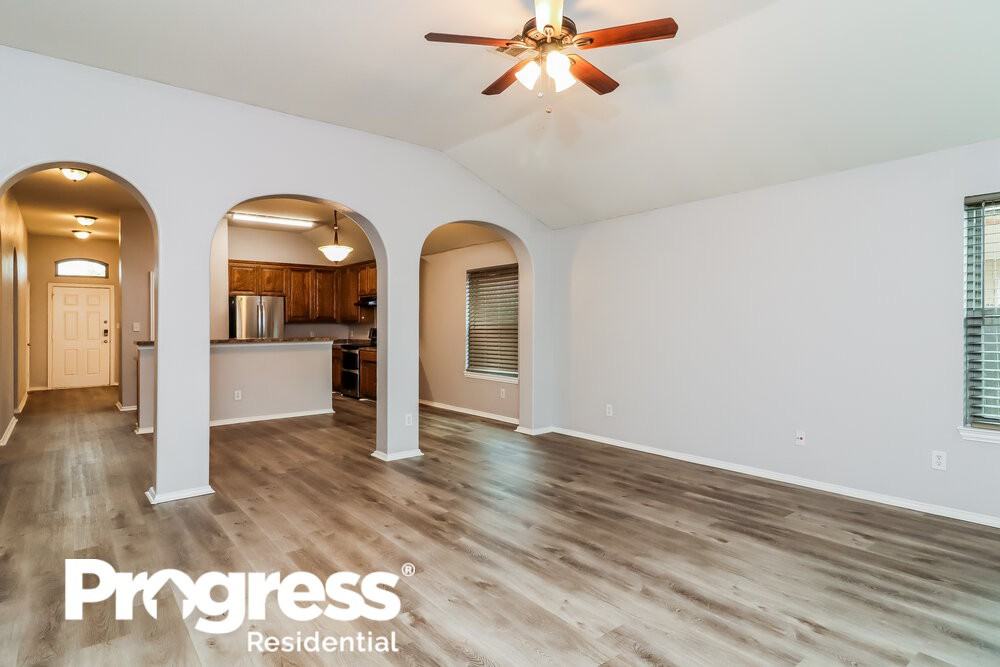 9324 Cynthia Ct - Photo 3 of 16