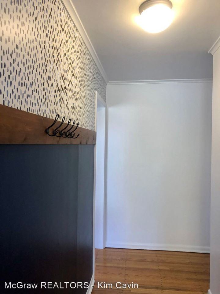 2616 E 55th St - Photo 2 of 22