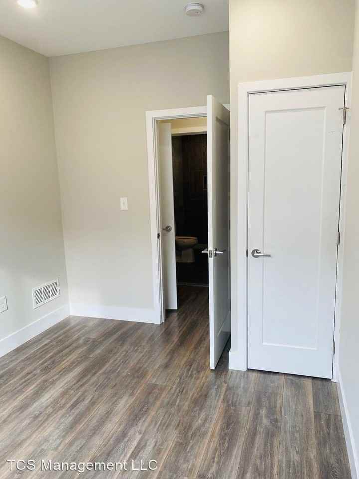 1845 East Huntingdon Street (NT) - Photo 2 of 19