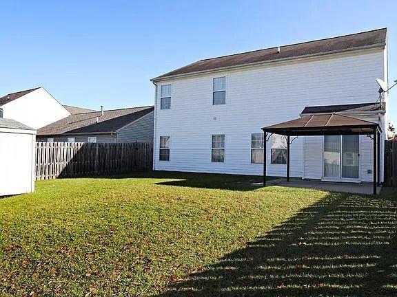 3222 Rolling Knoll Ln - Photo 2 of 8