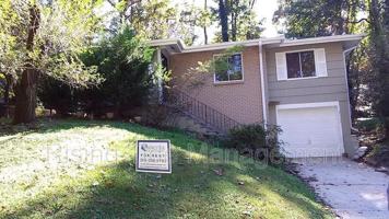 featured image of 700 Biscayne Dr