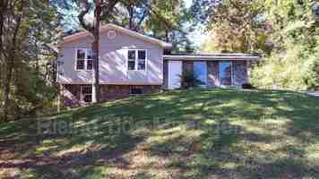 featured image of 1036 Arcadia Cir