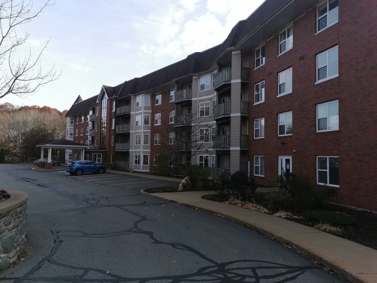 25 Dartmouth Road #415 - Photo 2 of 11