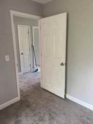 10625 Hathaway Ave - Photo 6 of 11