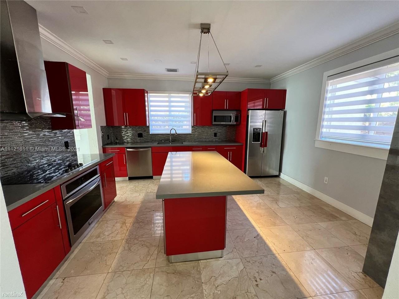 1586 Sw 154th Ave - Photo 2 of 10