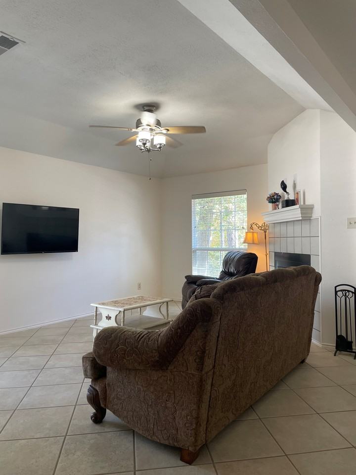 110 N Kanaio Dr - Photo 3 of 15