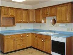 7424 Waller Rd E - Photo 2 of 11