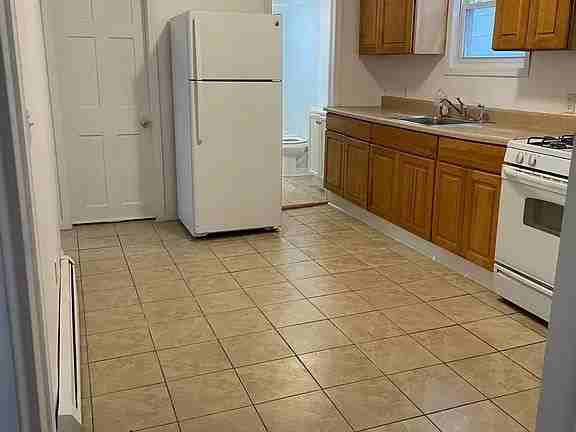 67 Nash St - Photo 2 of 2