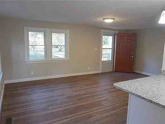 219 Wellman St - Photo 2 of 4