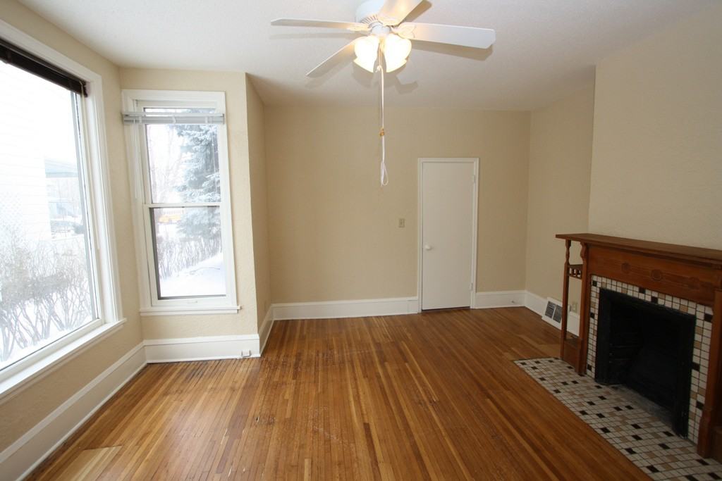 1908 Roblyn Ave #1 - Photo 4 of 9