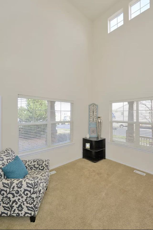 1609 Wildflower Dr #1 - Photo 4 of 29