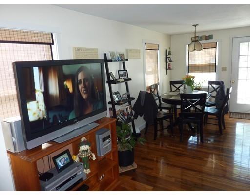 22 Lindbergh Ave - Photo 2 of 7