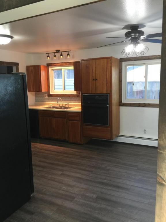 1355 Goodrich Dr - Photo 5 of 17