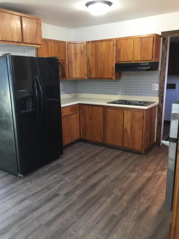 1355 Goodrich Dr - Photo 6 of 17