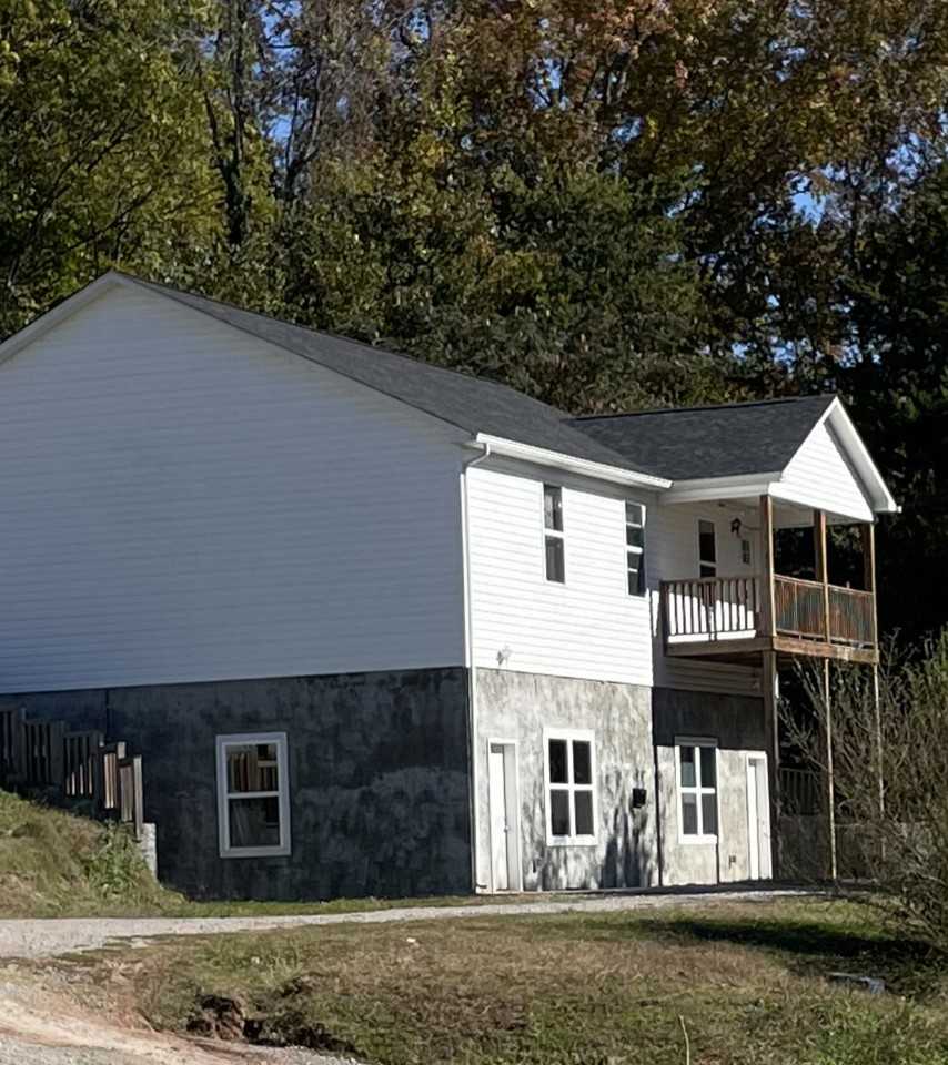 574 2nd Ave #1 - Photo 2 of 6