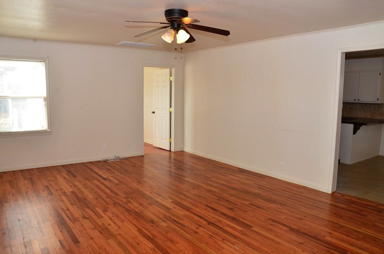 726 S Apple St #1 - Photo 4 of 23