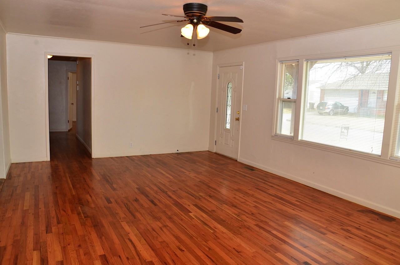 726 S Apple St #1 - Photo 5 of 23