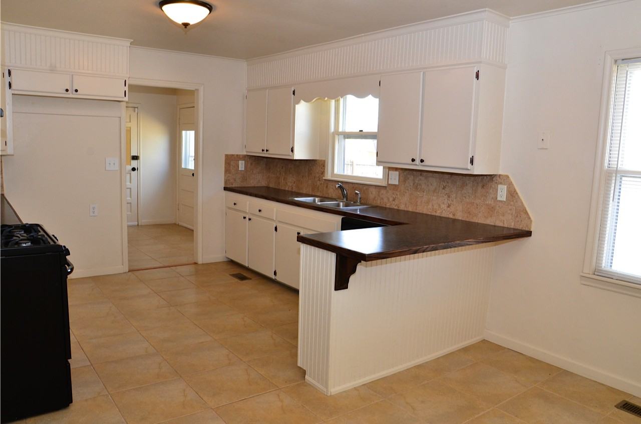 726 S Apple St #1 - Photo 7 of 23