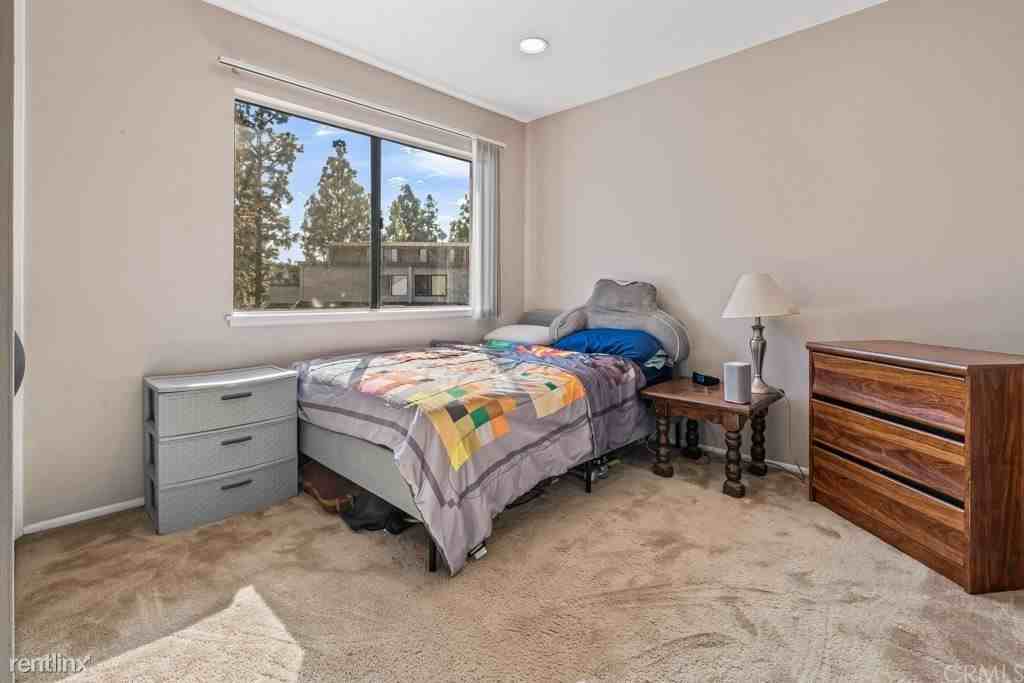 3009 E Via Taranto - Photo 3 of 8