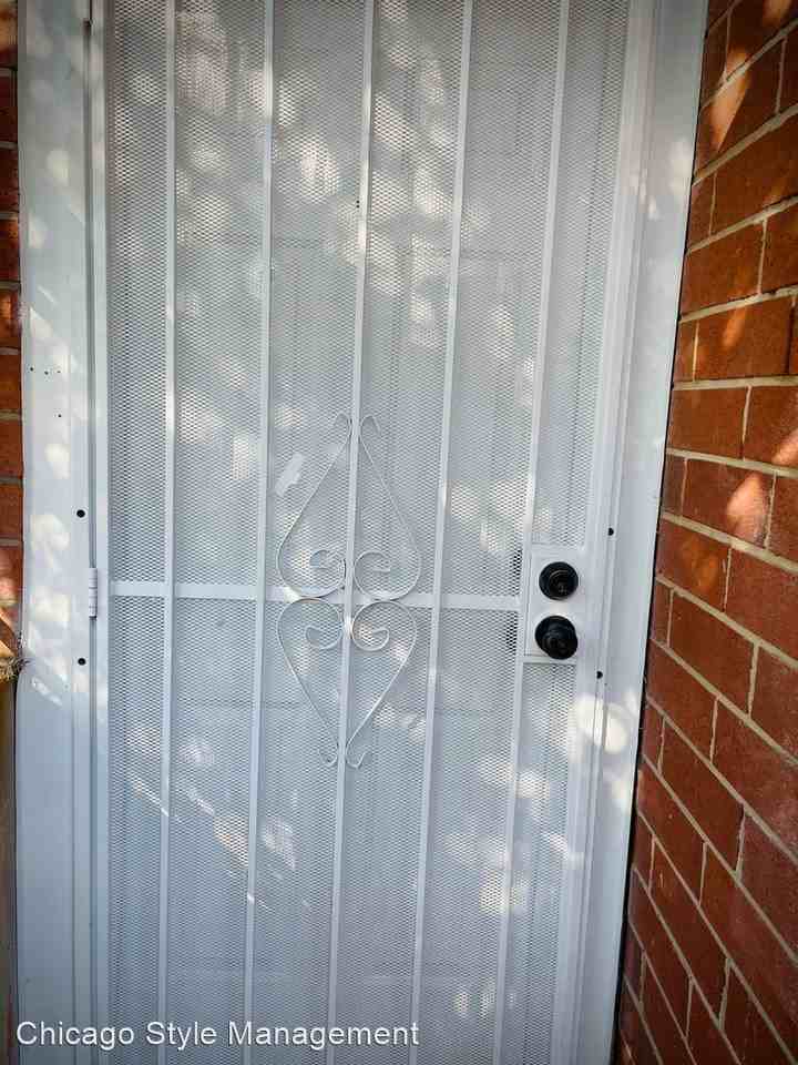 3518 W Lexington - Photo 2 of 12