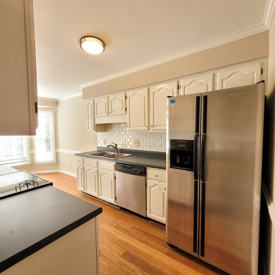 4504 Hershey Court - Photo 4 of 24