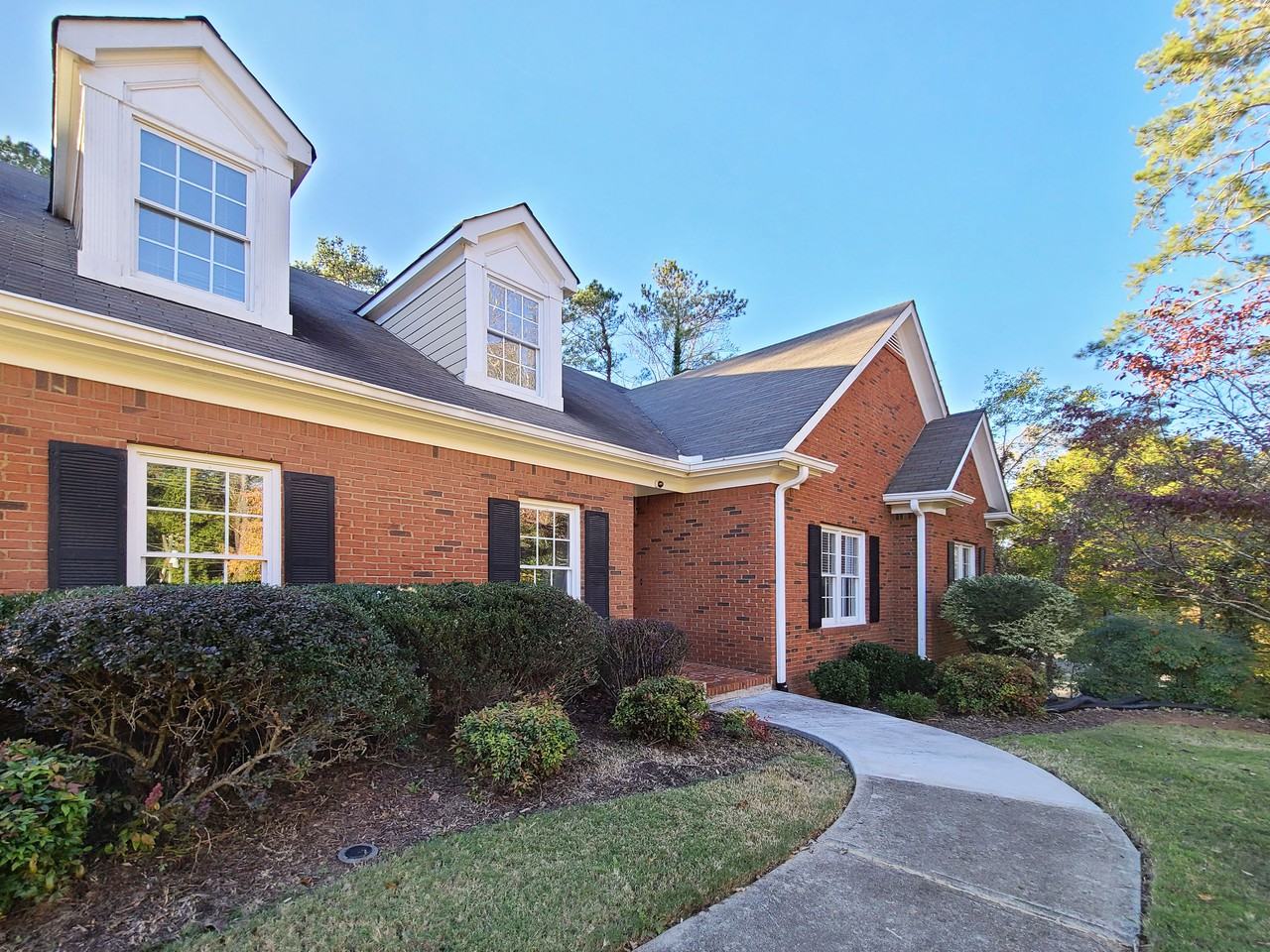 3161 Garden Lane Dr - Photo 2 of 50