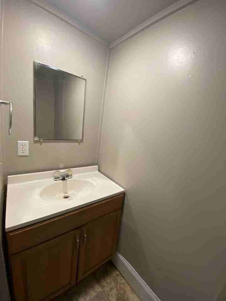 3675 Lindsey Memorial Road - Photo 3 of 20