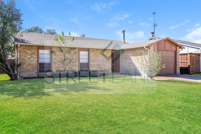 510 Oldbridge Dr - Photo 2 of 15