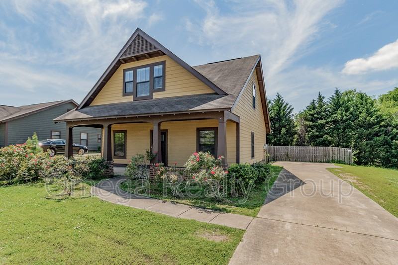 124 Enclave Ave - Photo 2 of 45