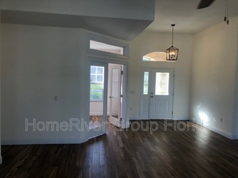 2954 Dunhill Cir - Photo 3 of 12