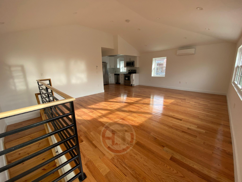 2310 Vance St #2 - Photo 2 of 9