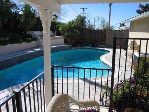 11910 Welby Pl - Photo 3 of 3