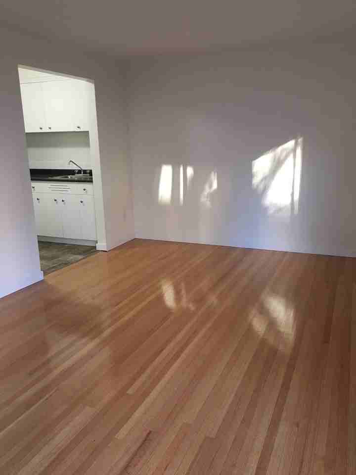 The Vivian Apartments 1609 Harwood St, Vancouver, BC V6G 1Y1 Zumper