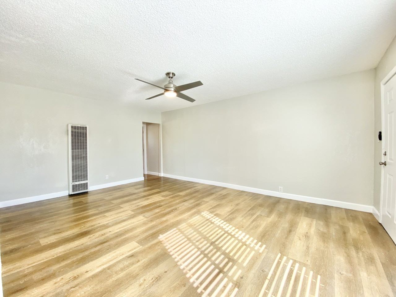 12626 1/2 S Wilmington Ave #1-2 - Photo 3 of 13