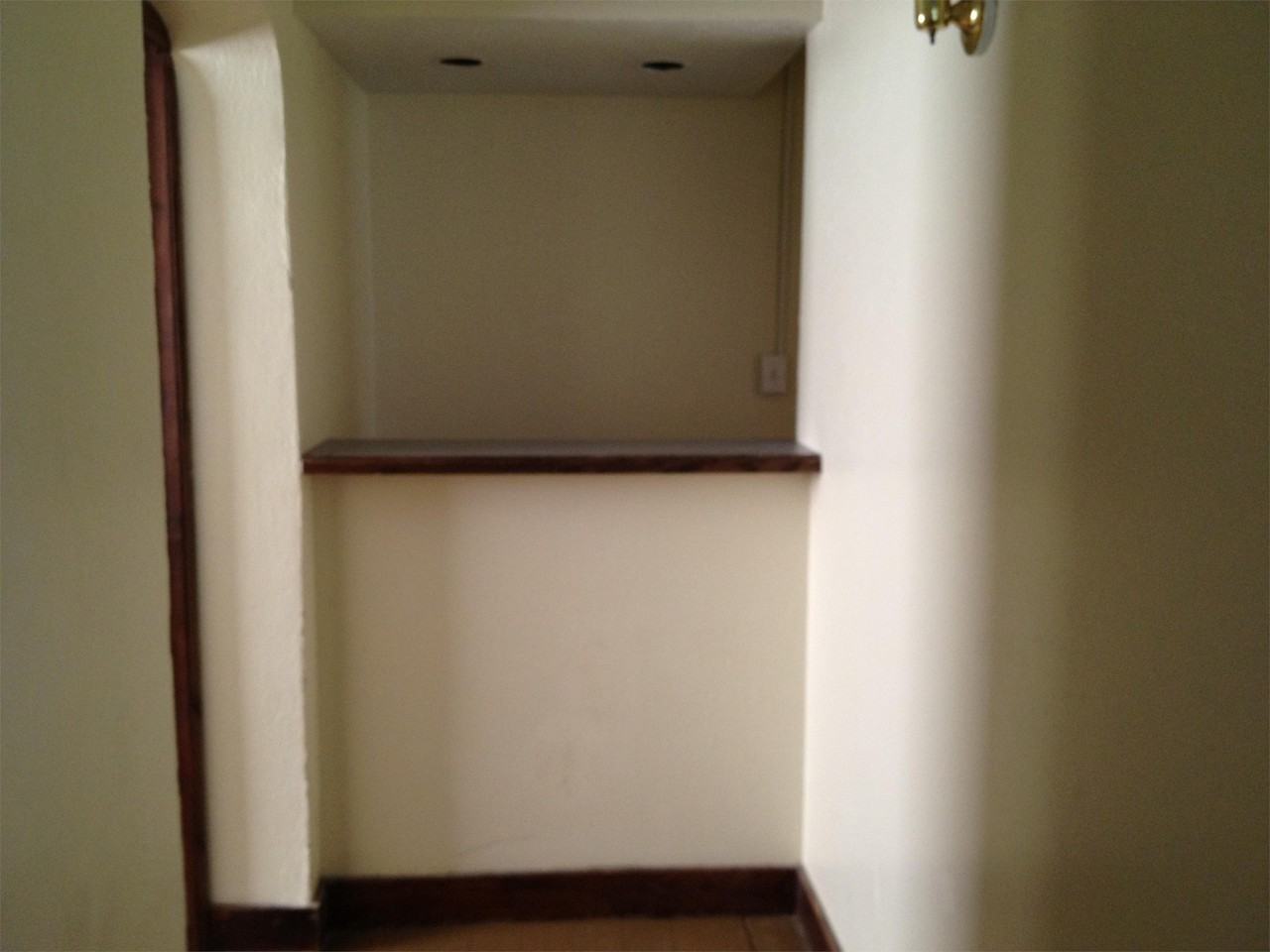 518 Locust St #518 - Photo 3 of 11
