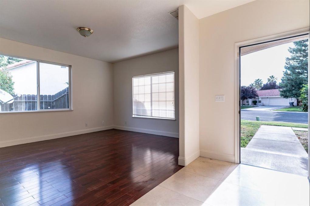1727 Wingfoot Dr #1 - Photo 3 of 14