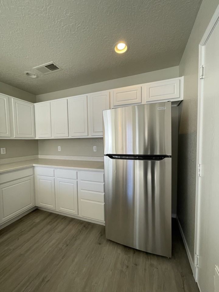 10716 Habanero Way Se #1 - Photo 7 of 25