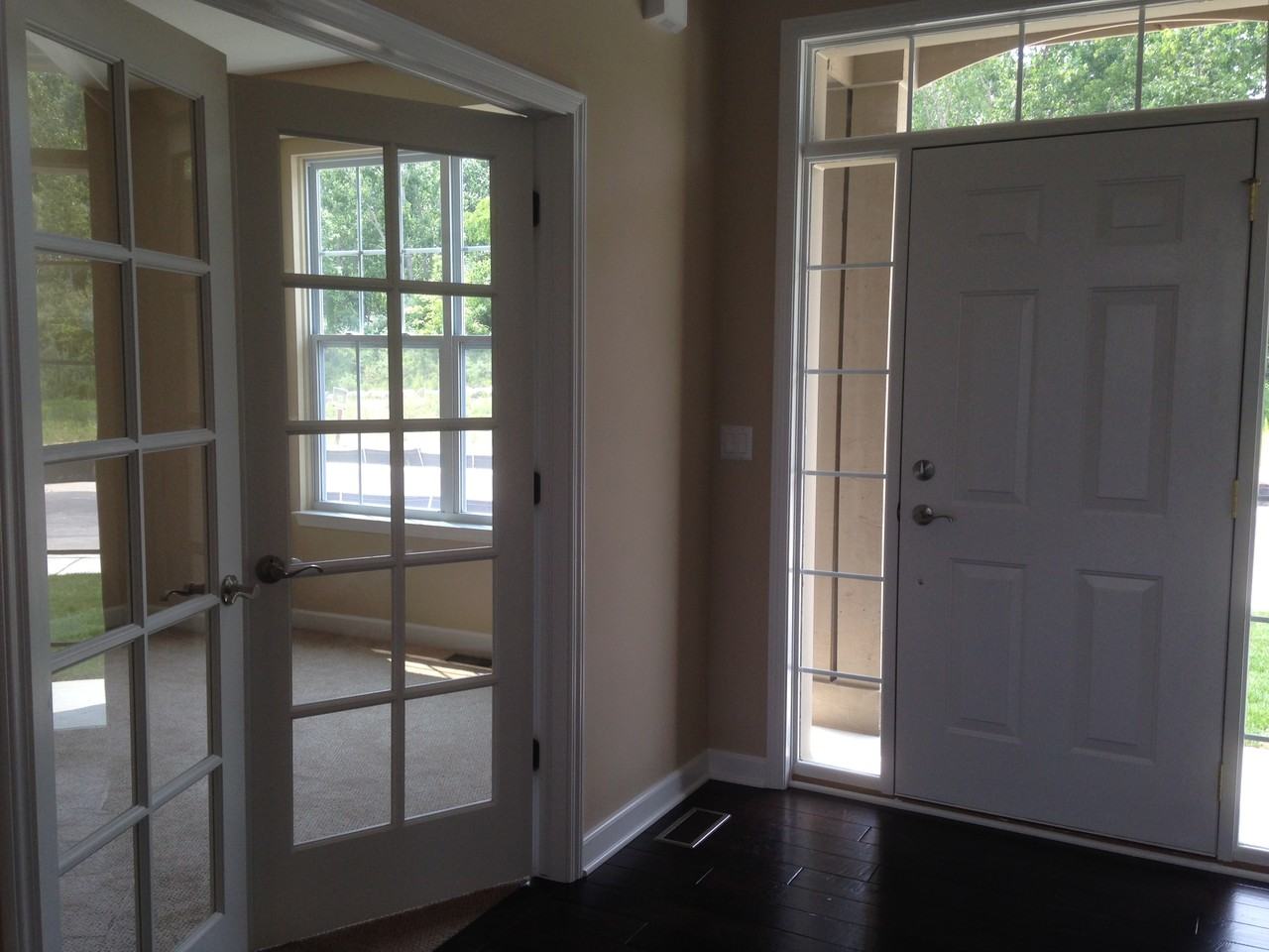 4872 Stone Gate Ct - Photo 3 of 23