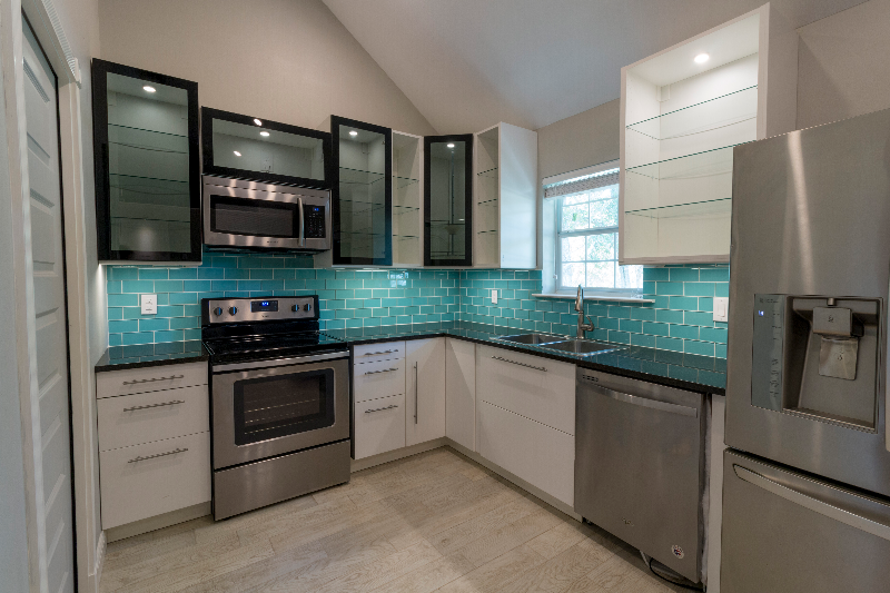 701 Roland Ln #F - Photo 3 of 10