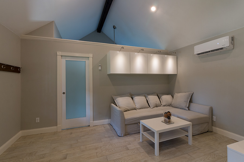 701 Roland Ln #F - Photo 4 of 10