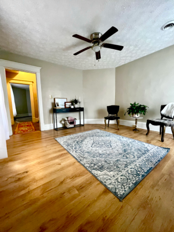 635 5th St - Photo 3 of 12