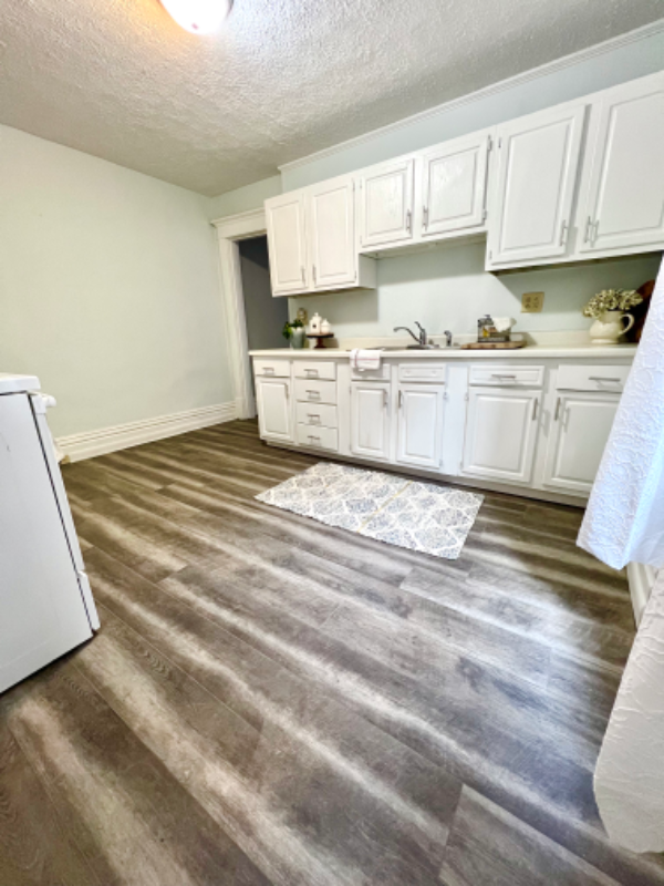 635 5th St - Photo 5 of 12