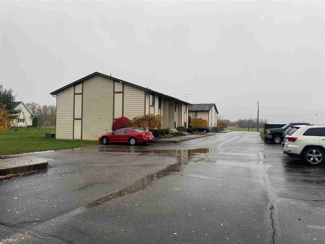 Country Air Apts - Photo 2 of 3