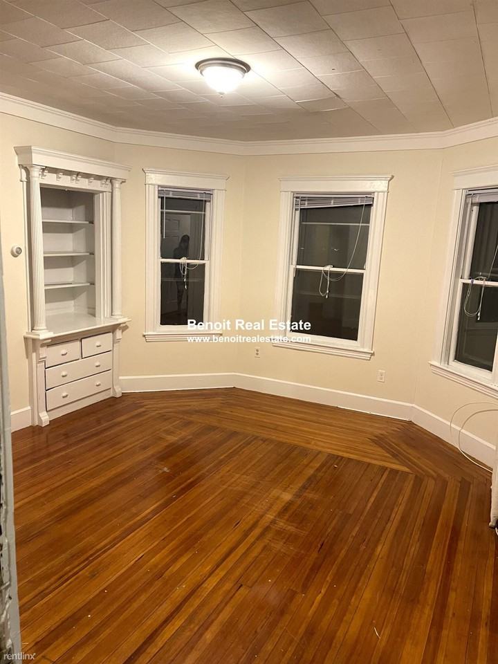 Powder House Square Apartments Powder House Blvd, Medford, MA 02144