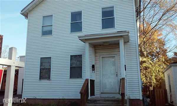 17 Warwick St - Photo 2 of 2